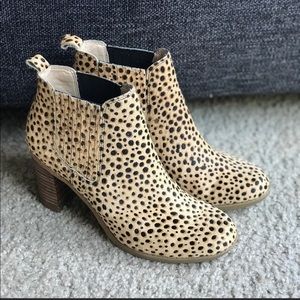 Dr. Scholl’s Sand Leopard Ankle Boots